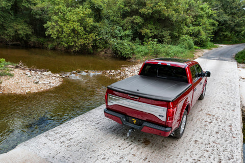 UnderCover 16-20 Nissan Titan 6.5ft SE Bed Cover - Black Textured - UC5086