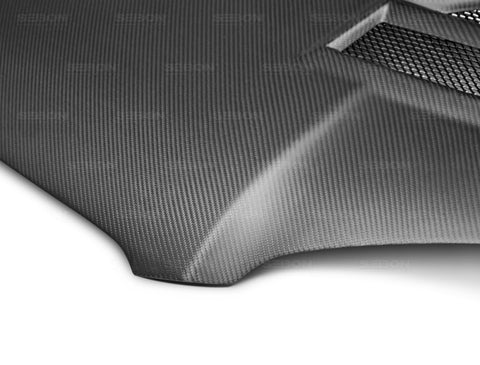 Seibon 04-05 Subaru WRX/STi CW-Style Dry Carbon Fiber Hood - HD0405SBIMP-CW-DRY