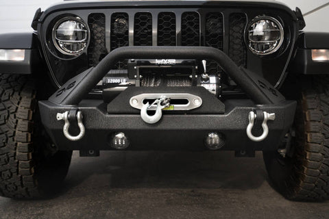 DV8 Offroad 07-18 Jeep Wrangler JK/JL FS-15 Steel Stubby Front Bumper w/ Fog Lights - FBSHTB-15