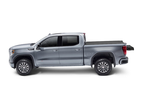 BAK 14-18 Chevy Silverado/GM Sierra Revolver X4s 8.2ft Bed Cover (2014 1500/15-19 1500/2500/3500) - 80122