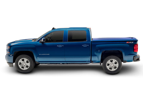 UnderCover 15-19 Chevy Silverado 2500/3500 HD 5.8ft Lux Bed Cover - Abalone White - UC1126L-G1W