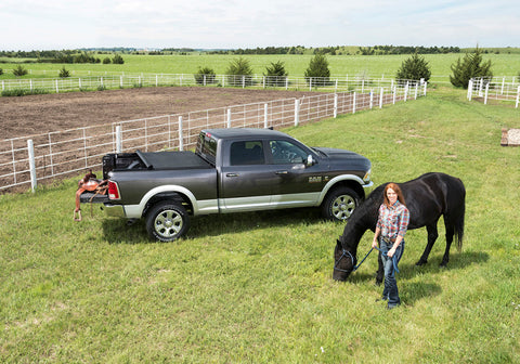 Truxedo 99-06 Toyota Tundra w/o Bed Caps 6ft TruXport Bed Cover - 268101