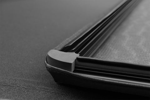 Lund 19-23 Chevrolet Silverado 1500 6.5ft Bed Genesis Elite Tri-Fold Tonneau - Black - 958293