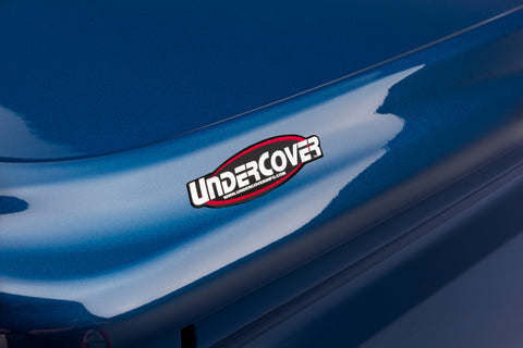 Undercover 18-19 Toyota Tacoma 5ft Lux Bed Cover - Calvary Blue (Req Factory Deck Rails) - UC4136L-8W2