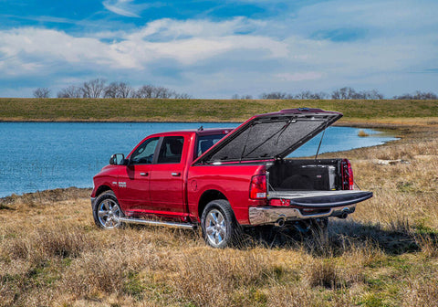 UnderCover 19-20 Ram 1500 (w/o Rambox) 5.7ft Elite LX Bed Cover - Velvet Red - UC3098L-NRV