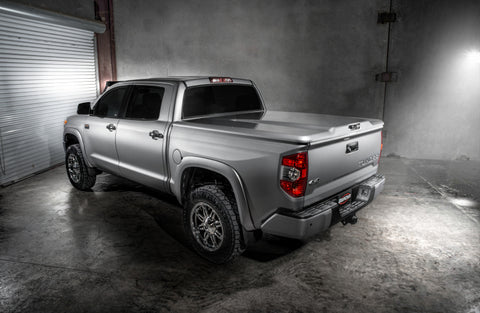 UnderCover 16-20 Toyota Tacoma 6ft Elite LX Bed Cover - Silver Sky (Req Factory Deck Rails) - UC4148L-1D6