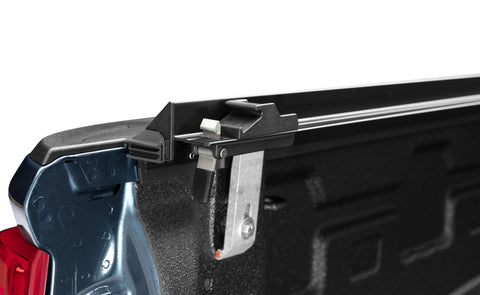 Lund 99-07 Ford F250/F350/F450 Super Duty (8ft bed) Genesis Roll Up Tonneau Cover - Black - 960253