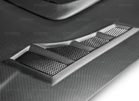 Seibon 04-05 Subaru WRX/STi CW-Style Dry Carbon Fiber Hood - HD0405SBIMP-CW-DRY