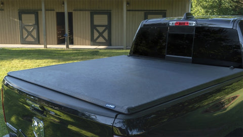 Lund 22-23 Nissan Frontier 6ft. Bed - Genesis Tri-Fold Tonneau Cover - Black - 950117