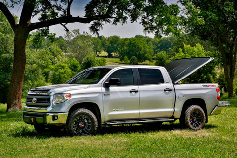 UnderCover 05-15 Toyota Tacoma 6ft SE Bed Cover - Black Textured (Req Factory Deck Rails) - UC4066